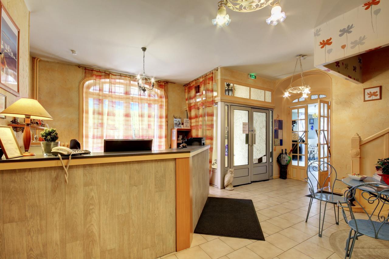Cleotel La Bourboule Luaran gambar